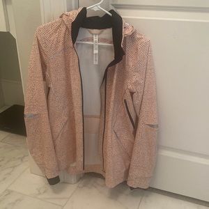 Guc lululemon jacket light pink size 6.